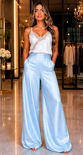 Cargar imagen en el visor de la galería, Pantalón en Saten Elegante