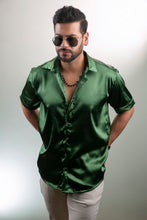 Cargar imagen en el visor de la galería, Camisa en Satín Gold Hombre Ref