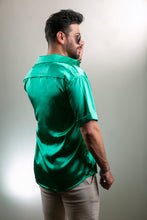 Cargar imagen en el visor de la galería, Camisa en Satín Gold Hombre Ref