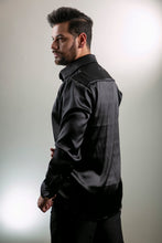 Cargar imagen en el visor de la galería, Camisa en Satín Gold Hombre Ref