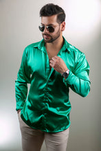 Cargar imagen en el visor de la galería, Camisa en Satín Gold Hombre Ref