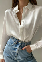 Cargar imagen en el visor de la galería, Camisa Elegante Marfil VI Mujer