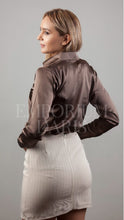 Cargar imagen en el visor de la galería, Camisa Elegante Café Mujer
