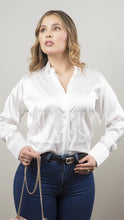 Cargar imagen en el visor de la galería, Camisa Elegante Marfil Mujer