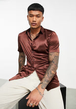 Cargar imagen en el visor de la galería, Camisa en Satín Gold Hombre