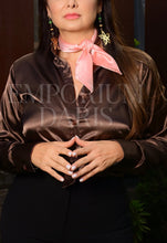 Cargar imagen en el visor de la galería, Camisa Elegante Café Mujer