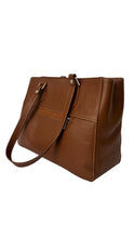 Cargar imagen en el visor de la galería, Bolso en Cuero Elegante y Exclusivo 1 EmporiumDaris