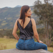 Cargar imagen en el visor de la galería, Camisa Elegante Básica Diseño Exclusivo Prendas de vestir Emporium Daris Co