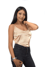 Cargar imagen en el visor de la galería, Camisa Elegante Básica Diseño Exclusivo Prendas de vestir Emporium Daris Co Tabaco XS