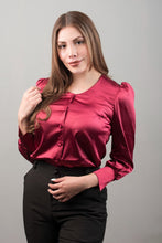Cargar imagen en el visor de la galería, Camisa Elegante de Manga Globo Botones Forrados Camisas Emporium Daris Col XS Vinotinto