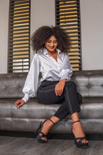 Cargar imagen en el visor de la galería, Camisa Elegante de Manga Globo Camisas Emporium Daris Co