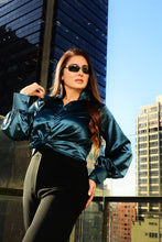 Cargar imagen en el visor de la galería, Camisa Elegante de Manga Globo Camisas Emporium Daris Co XS Verde Esmeralda