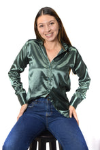 Cargar imagen en el visor de la galería, Camisa Elegante Verde Botella Emporium Daris Co XS Verde Botella