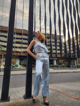 Cargar imagen en el visor de la galería, Conjunto Elegante Satinado Azul Bebe Emporium Daris Co