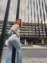 Cargar imagen en el visor de la galería, Conjunto Elegante Satinado Azul Bebe Emporium Daris Co
