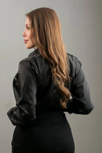 Cargar imagen en el visor de la galería, Camisa Elegante Negra 234 Mujer