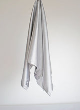 Cargar imagen en el visor de la galería, PAÑOLETA EXCLUSIVA ACCESORIOS Emporium Daris Co