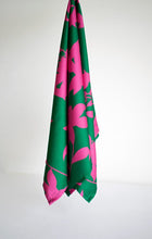 Cargar imagen en el visor de la galería, PAÑOLETA EXCLUSIVA ACCESORIOS Emporium Daris Co