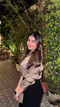 Cargar imagen en el visor de la galería, Camisa Elegante Mujer
