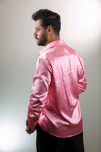 Cargar imagen en el visor de la galería, Camisa en Satín Gold Hombre Ref
