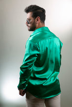 Cargar imagen en el visor de la galería, Camisa en Satín Gold Hombre Ref
