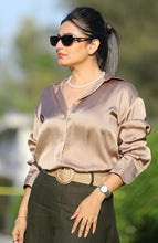 Cargar imagen en el visor de la galería, Camisa Elegante Mujer
