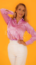 Cargar imagen en el visor de la galería, Camisa Elegante Rosa
