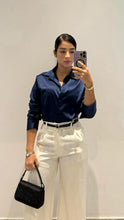 Cargar imagen en el visor de la galería, Camisa Elegante y Exclusiva Mujer
