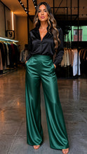 Cargar imagen en el visor de la galería, Pantalón en Saten Elegante Marfil
