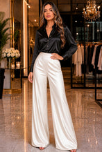 Cargar imagen en el visor de la galería, Pantalón en Saten Elegante Marfil
