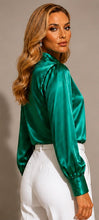Cargar imagen en el visor de la galería, Camisa Elegance Cuello Militar
